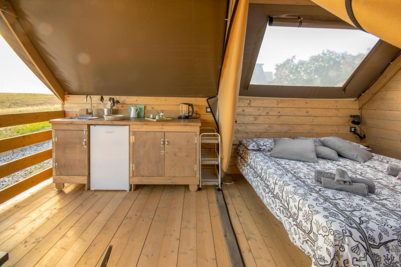 Glamping Debbiare Hotel Riparbella Eksteriør billede