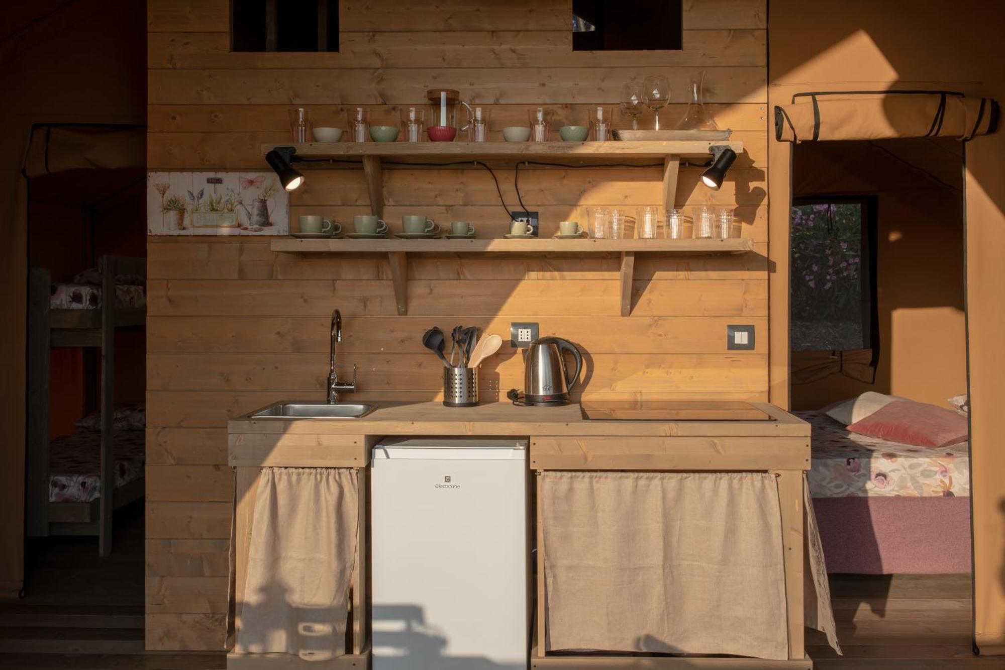Glamping Debbiare Hotel Riparbella Eksteriør billede